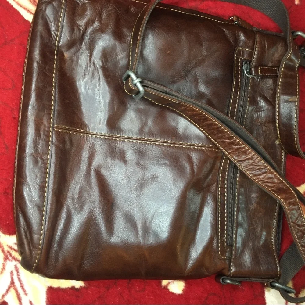 Jack Georges Voyager Crossbody Messenger Leather Bag